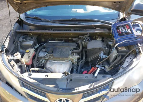 2015 Toyota Rav4 Le z USA, uszkodzony, nr VIN 2T3ZFREV5FW197010